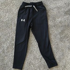Boys Under Armour athletic pants